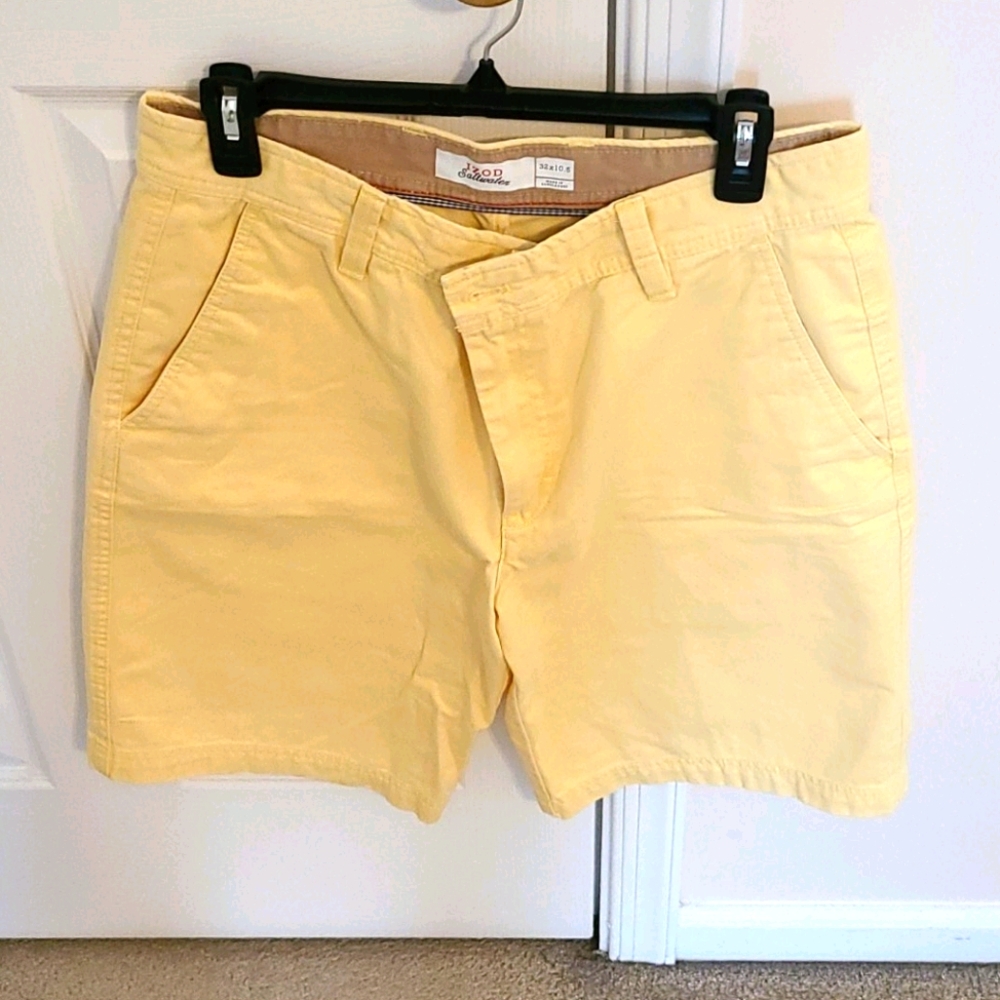 Yellow Izod Saltwater Flat Front Shorts 32x10.5